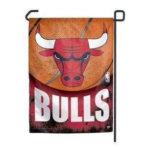  Chicago Bulls NBA 11 X 15 Garden Flag: Sports & Outdoors