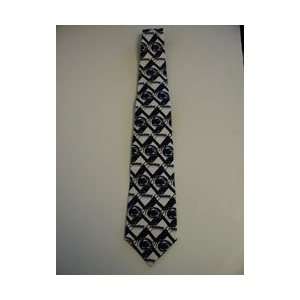 Penn State Silk Neck Tie White With Lion Heads:  Sports 
