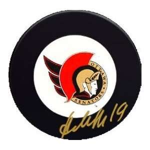  Alexei Yashin Autographed Puck   Ottawa Senators: Sports 