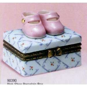  Madame Alexander Collectibles Pink Shoe Box: Toys & Games