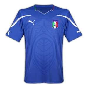  Italy Home Soccer Jersey Size Adult Small or Youth XL 