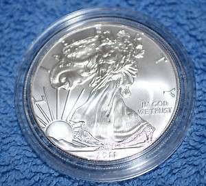 2011 American Eagle .999 Fine Silver US 1$ Dollar Money Uncirculated 