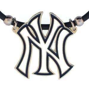  MLB Logo Pendant   New York Yankees 