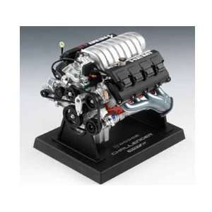  Dodge Challenger SRT8 6.1L Engine 1/6: Toys & Games