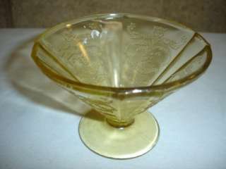 ad Madrid sherbet set of 2. Federal Glass Co 1932 1939  