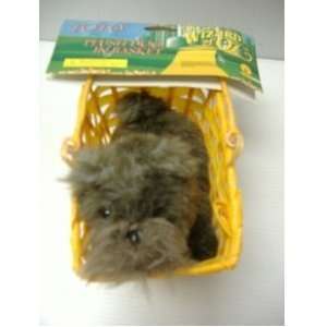   Plush Dorothy Toto Dog Doll in Basket   New with Tags Toys & Games