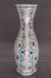 19th C. Chinese Famille Rose Figures Vase  