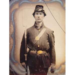   soldier in Union uniform with bayoneted musket: Home & Kitchen