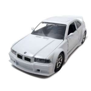  BMW M3 White 1:24 Diecast Model Car: Toys & Games