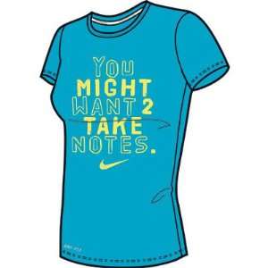  NIKE CHALLENGER SS TAKE NOTES TEE (WOMENS): Sports 