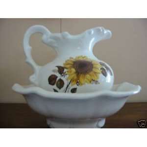  McCoy Pitcher and Basin, Sunflower 