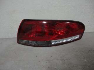 Passenger Tail Light+Bulbs 01 06 Chrysler Sebring OEM  