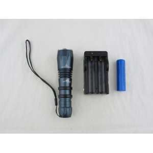 800 Lumens Cree Xp g R5 LED Flashlight Torch + 18650 Charger Battery 
