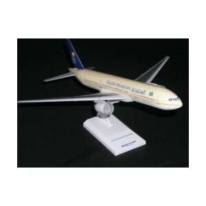  Westjet Airlines Bump & Go Airplane Toy Model: Toys 