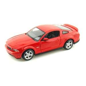  2011 Ford Mustang 1/24 Red: Toys & Games