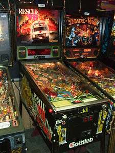 Gottlieb RESCUE 911 full size Pinball Machine with moving Helicopter 