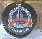   lemieux 1991 stanley cup pittsburgh penguins pucks trench mfg official