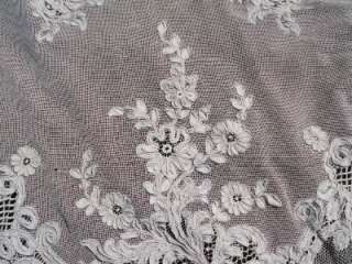   Vintage Estate Italian Handmade Lace Tablecloth EXQUISITE DETAILING