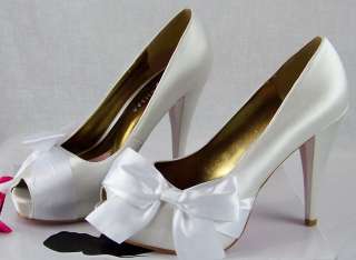 PARIS HILTON Destiny White Satin Heels NEW Shoes SIZE 9 $89 VMS1 C832 