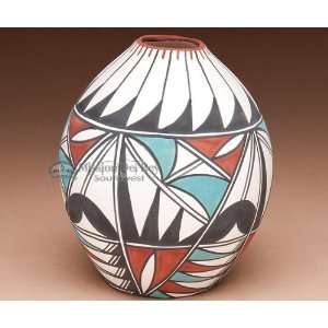 Native American Tigua Indian Pottery Vase 4 (ae):  Home 