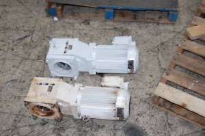 2x Sumitomo Right angle gearboxes Drives 146 rpm 12 1  