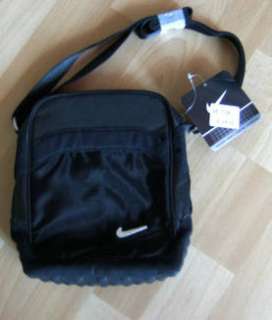 Verkaufe eine neue Nike Handtasche NP 24,99Euro in Nordrhein Westfalen 