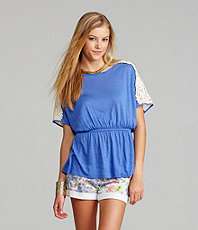 Short Sleeve Tops & Tees  Juniors Tops & Shirts  Dillards 