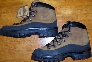 Mens Danner Brown Combat Hiker 5 Boots, NWOB  
