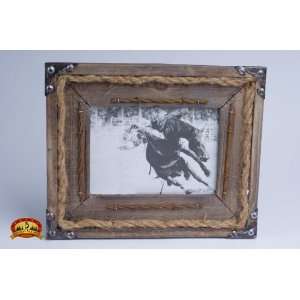  Rustic Barn Wood & Barb Wire Picture Frame for 5x7
