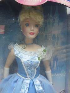 DISNEY PORCELAIN BRASS KEY 16 CINDERELLA Doll nearmint  