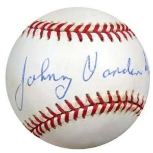  Johnny Vander Meer Signed Baseball   AL PSA DNA #P72192 