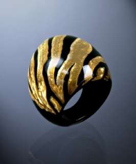Jardin gold leaf tiger resin dome ring  