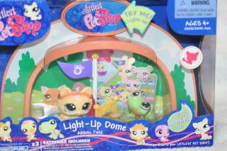 LITTLEST PET SHOP ATHLETIC FIELD LIGHT UP DOME NEW 653569404439  
