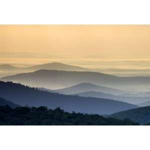  Fog Settles in the Shenandoah Mountains of Virginia 